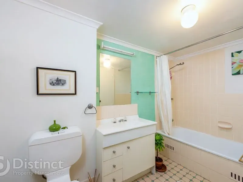 21/201 Goyder Street, Narrabundah, photo 6