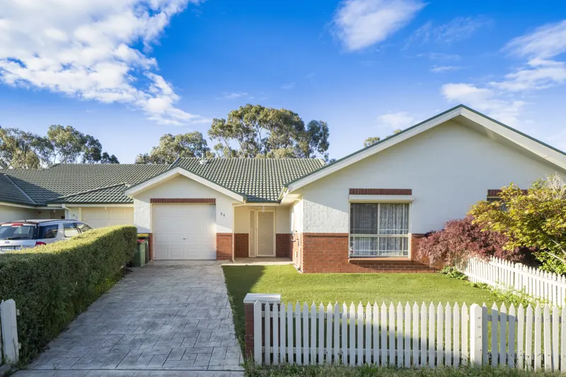 84 Rosewood Glen, Jerrabomberra