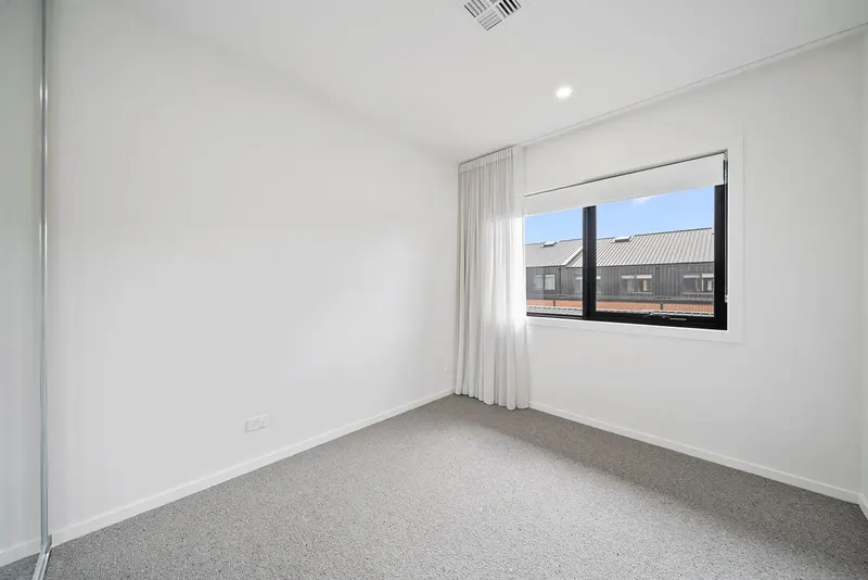 8 Candish Street, Googong, photo 9