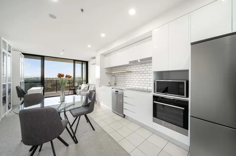 1514/120 Eastern Valley Way, Belconnen, photo 4