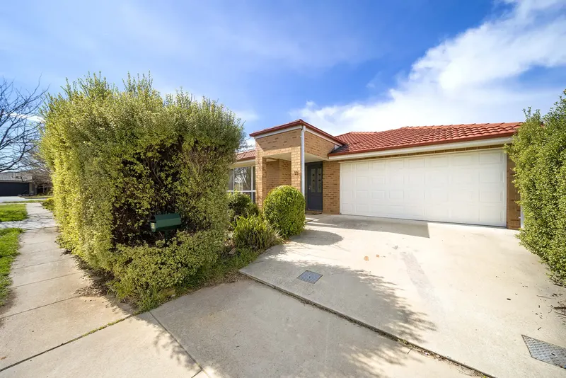 22 Jocelyn Brown Street, Franklin ACT 2913, photo 2