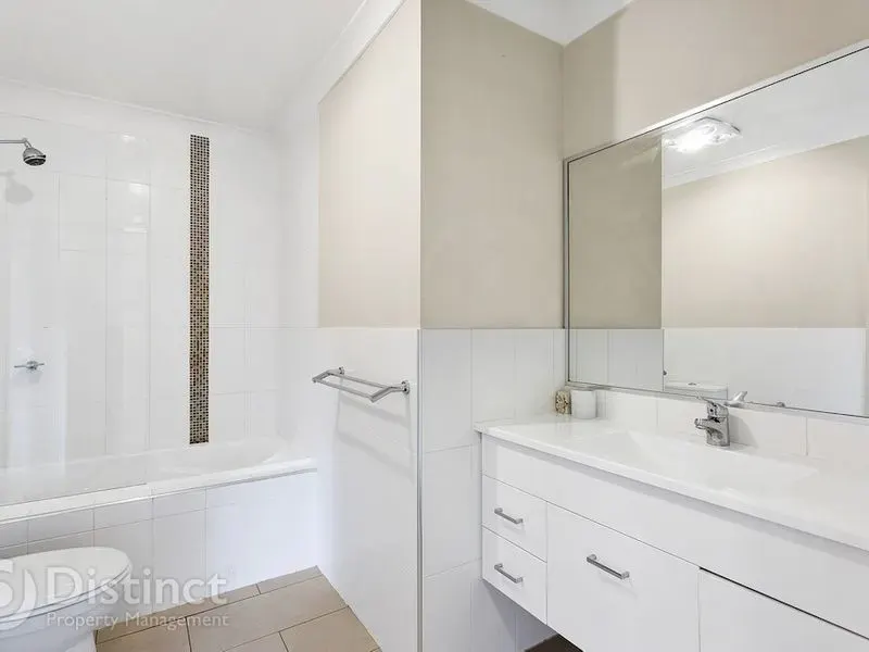 10 Dobikin Street, Crace, photo 11