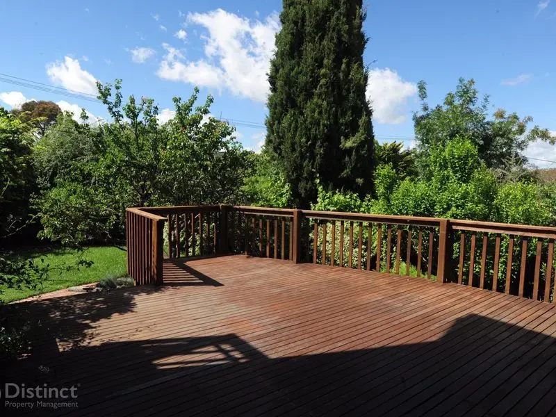 6 Caffyn Place, Garran, photo 5