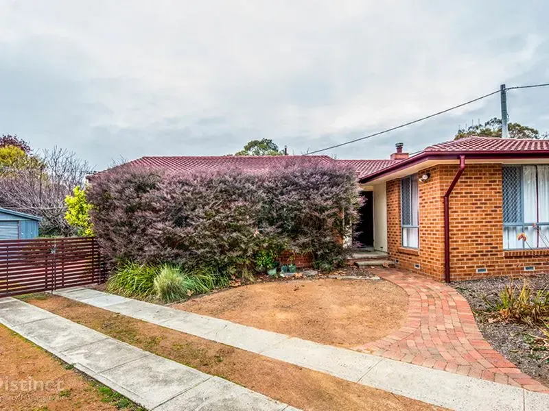 68 Nemarang Crescent, Waramanga
