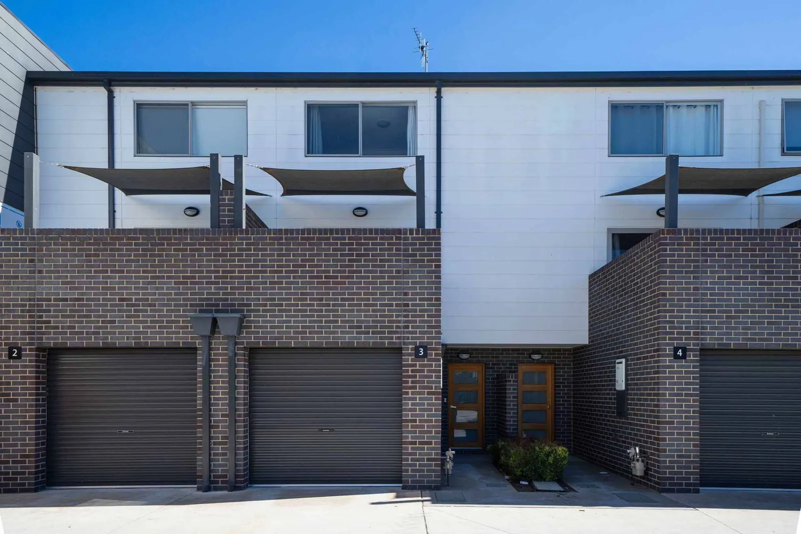 3/8 Henry Kendall Street, Franklin, photo 1