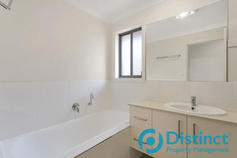 19 Bott Crescent, Casey, photo 10