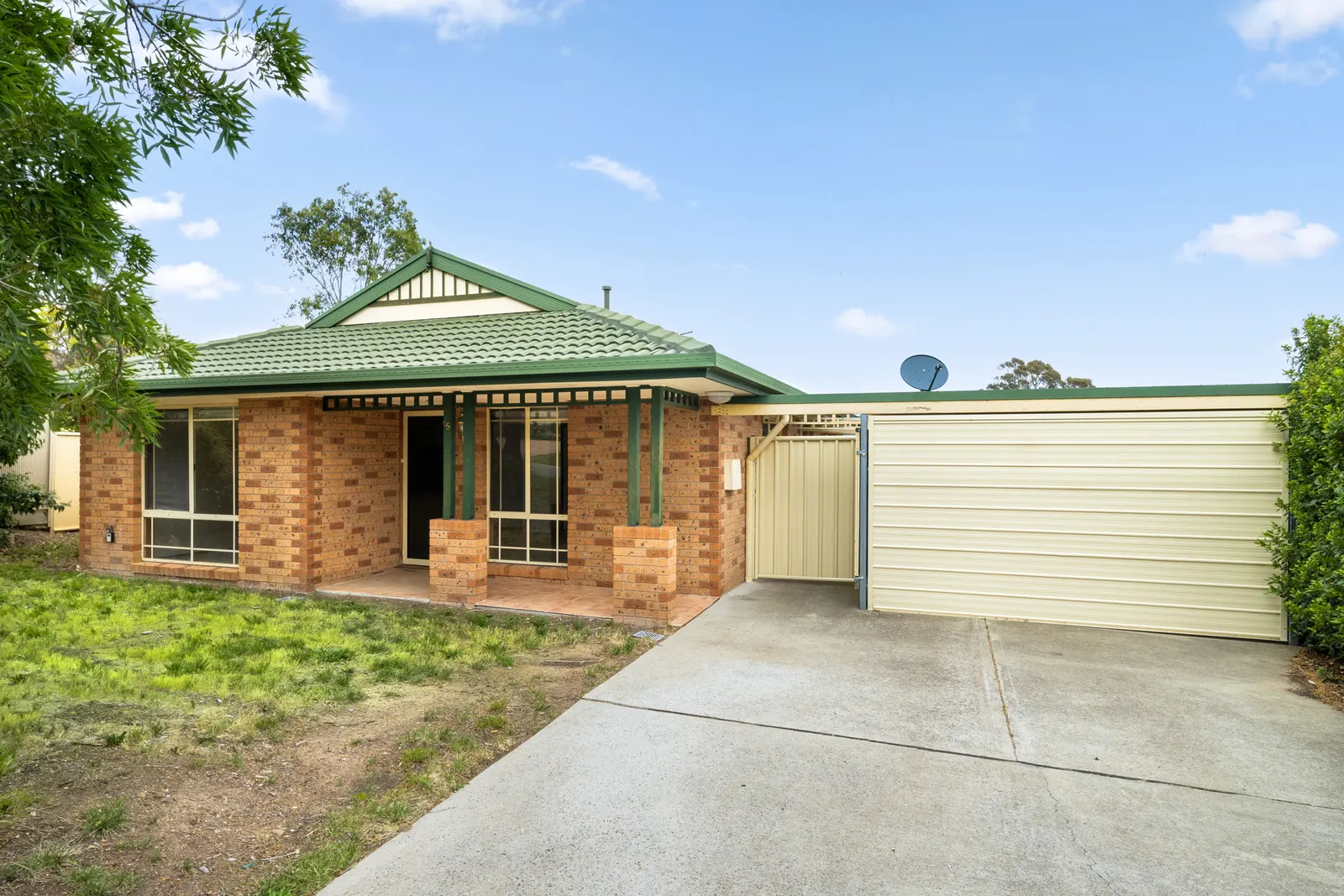 65 Bellchambers Crescent, Banks, photo 1