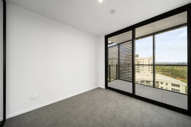 1103/90 Swain Street, Gungahlin, photo 4