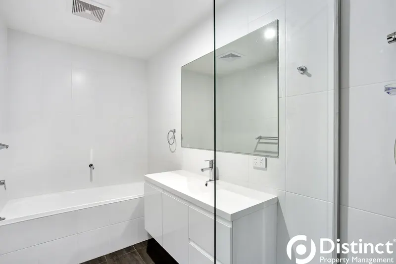 2/135 Easty Street, Phillip, photo 7