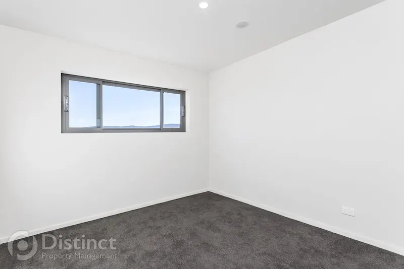321/325 Anketell Street, Greenway, photo 7