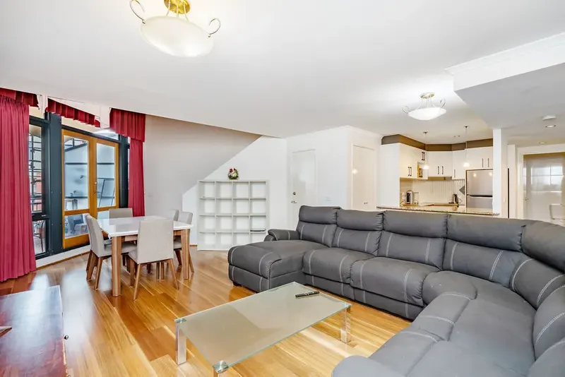 90/66 Allara Street, City, photo 2