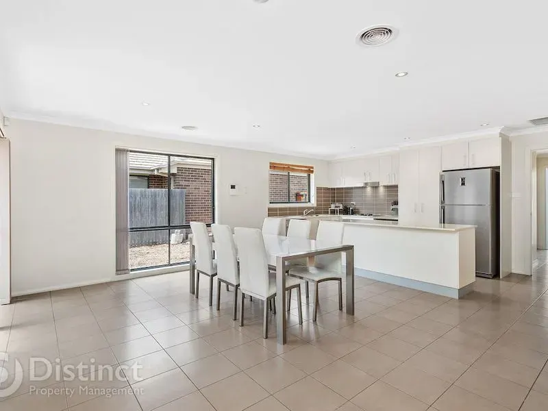 11 Selleck Street, Casey, photo 5