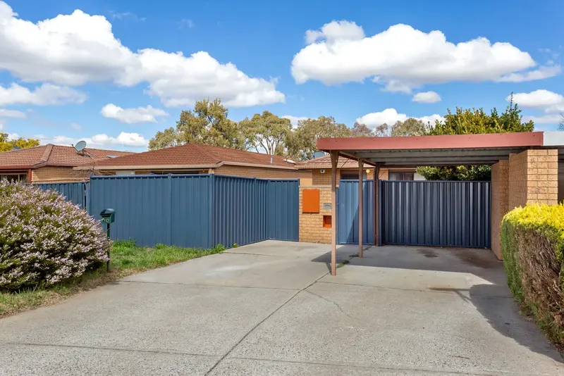 10 Enright Crescent, Florey ACT 2615, photo 1