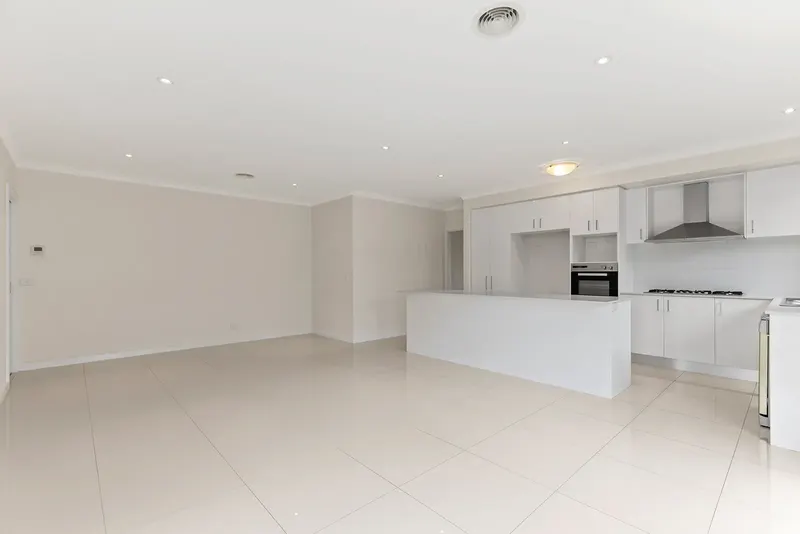 11 Punyibah Street, Crace, photo 6