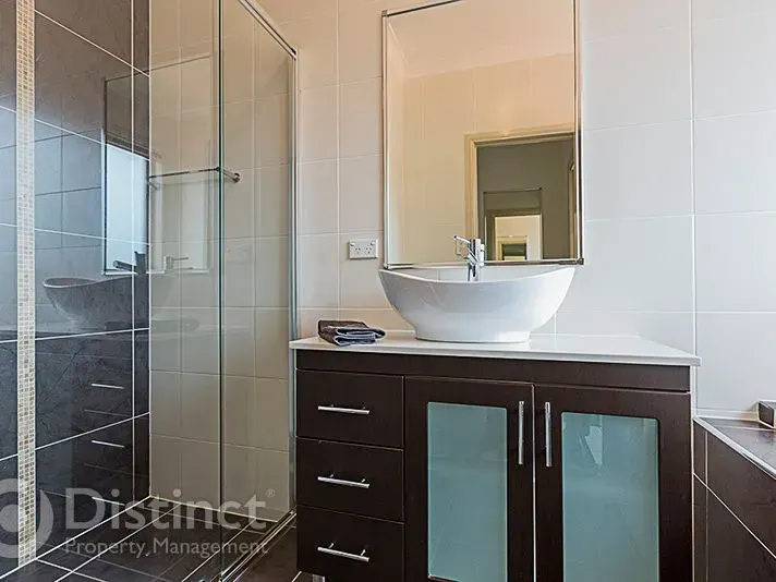 4 Menzel Crescent, Dunlop, photo 10