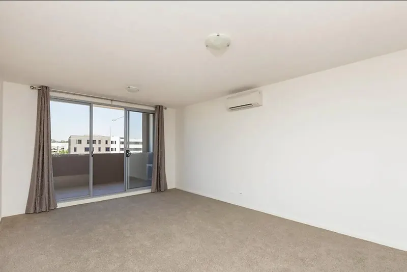 110/121 Easty Street, Phillip, photo 5