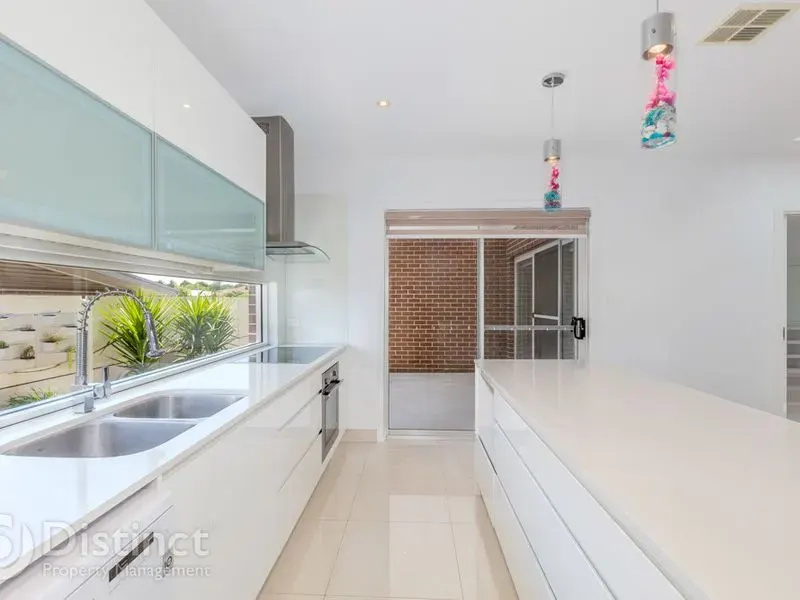 47 Langtree Crescent, Crace, photo 2