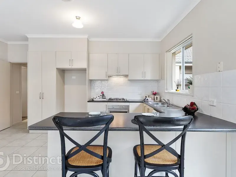 9 Helen Turner Street, Gungahlin, photo 3