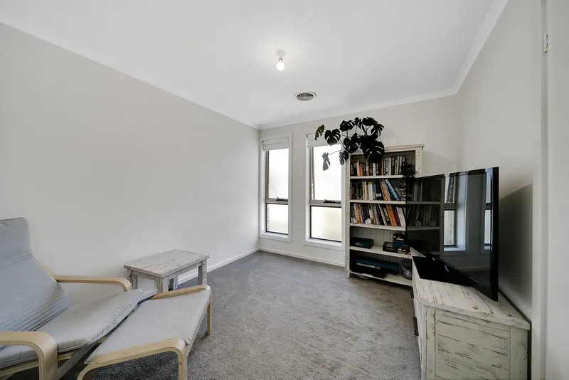 13/33-37 Macquoid Street, Queanbeyan East, photo 2