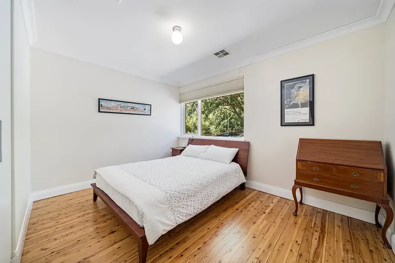 98 Vasey Crescent, Campbell, photo 11