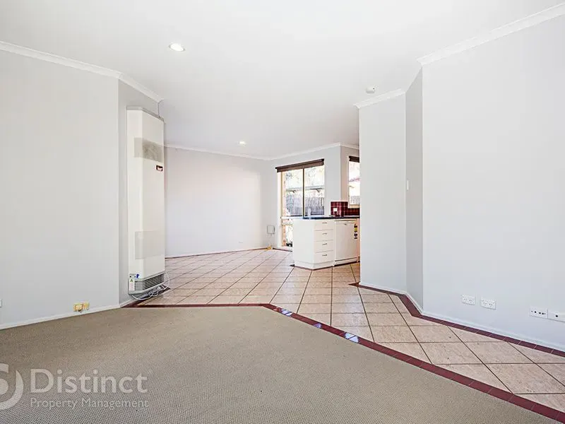 7 Lingiari Court, Ngunnawal, photo 3
