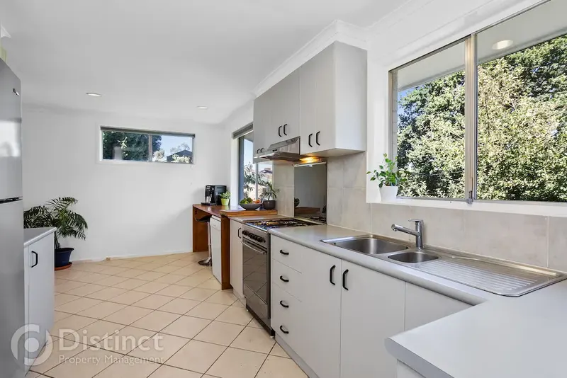 58 Tallara Parkway, Narrabundah, photo 5