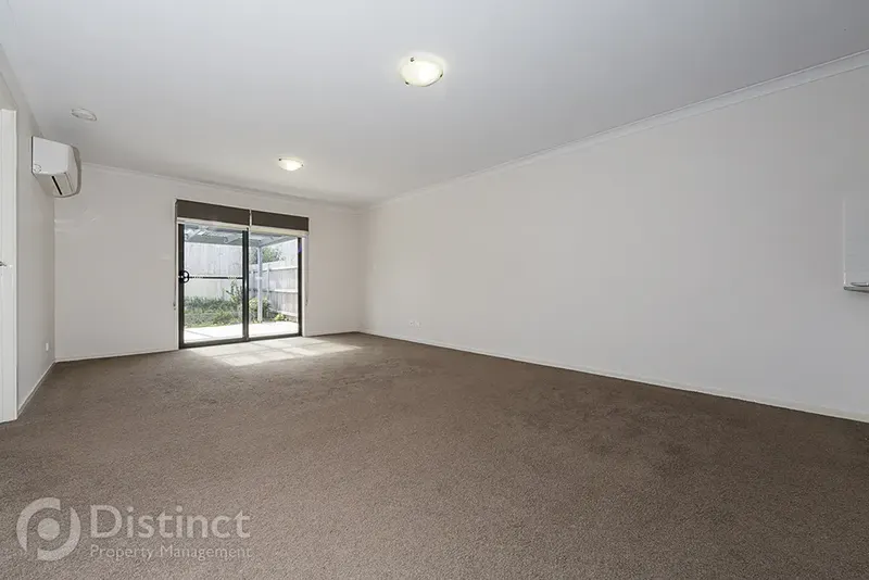 8 Bunima Crescent, Ngunnawal, photo 3