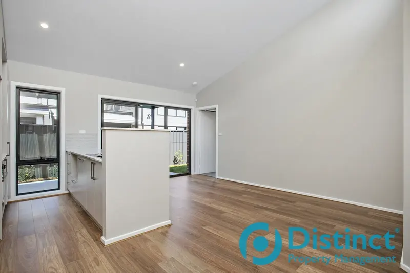 85 Barramundi Street, Throsby ACT 2914, photo 2