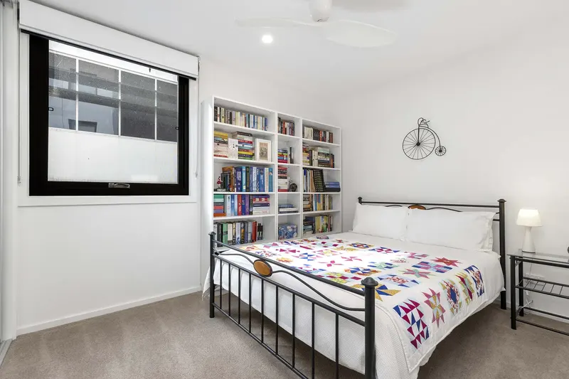 27/111 Canberra Avenue, Griffith, photo 13