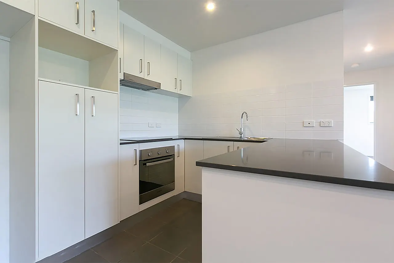 99/104 Henry Kendall Street, Franklin, photo 1