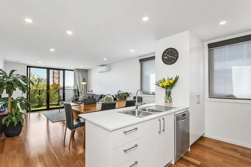 35/111 Canberra Avenue, Griffith, photo 4