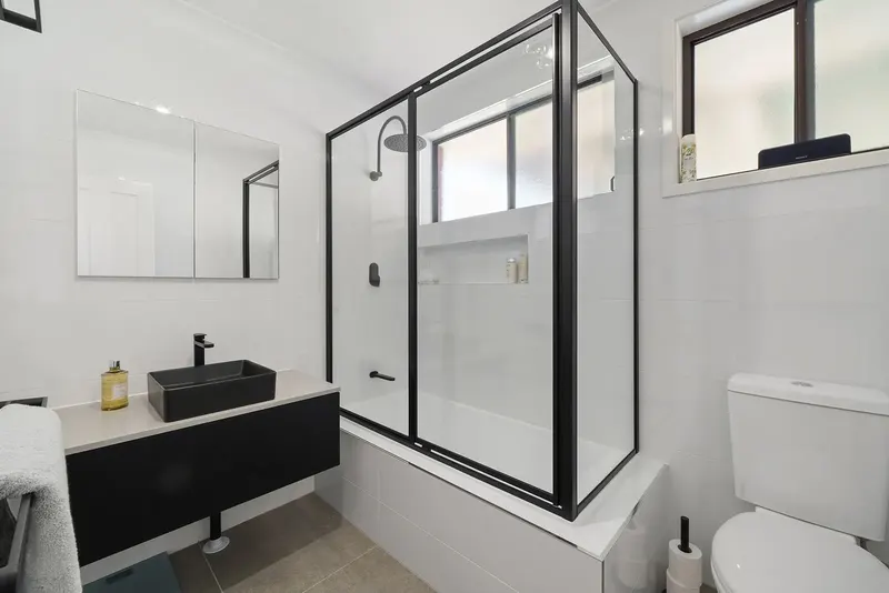 56 Vanzetti Crescent, Kambah, photo 12