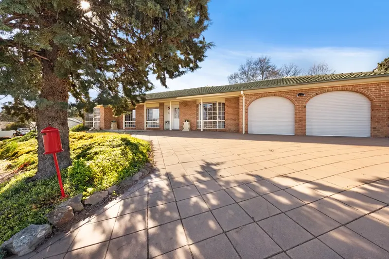 1 Chaton Place, Palmerston ACT 2913, photo 2