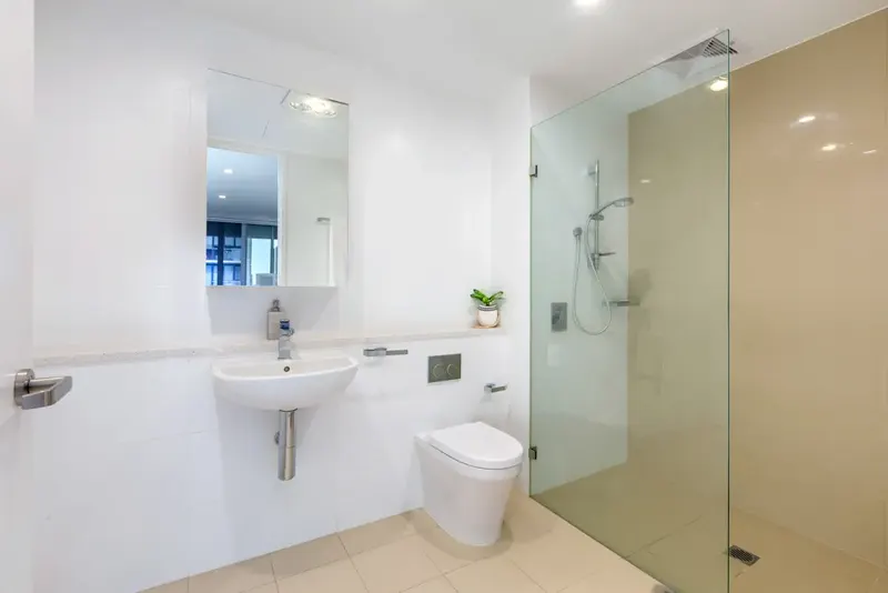119/50 Eastlake Parade, Kingston, photo 4