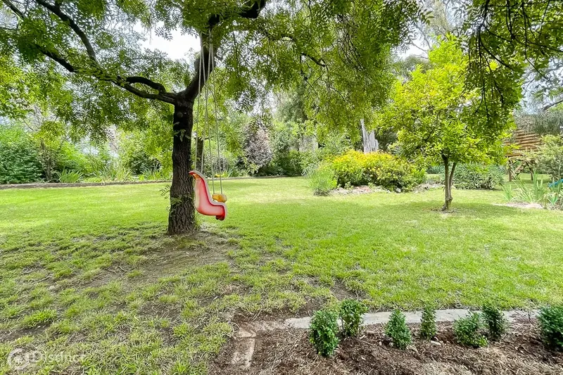 48 Holmes Crescent, Campbell, photo 15