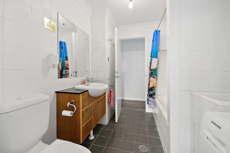 202/2 Akuna Street, City, photo 11