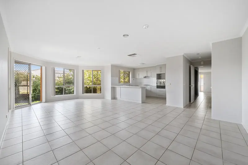29 Burrendong Street, Duffy, photo 2