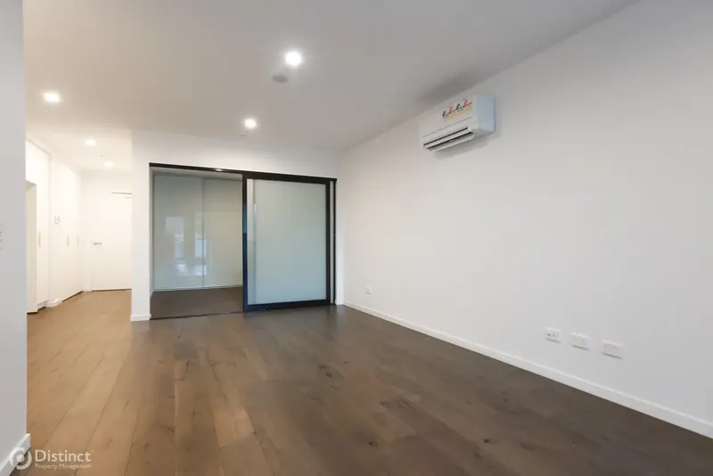 406/81 Cooyong Street, Reid, photo 8