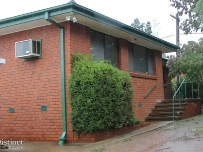 76 Chuculba Crescent, Giralang