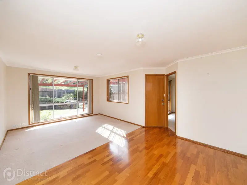 17 Ruwoldt Place, Kambah, photo 4
