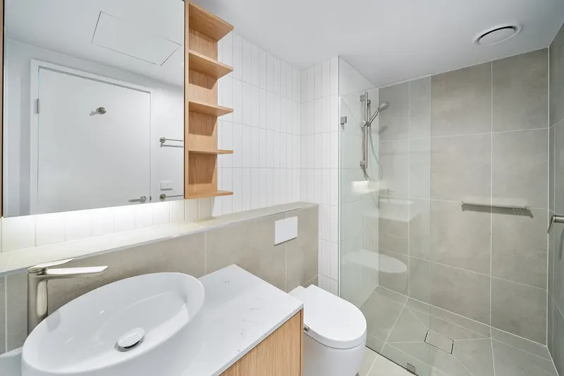 311/220 Melrose Drive, Phillip, photo 9