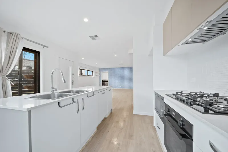 42/16 Cornelius Street, Coombs, photo 3