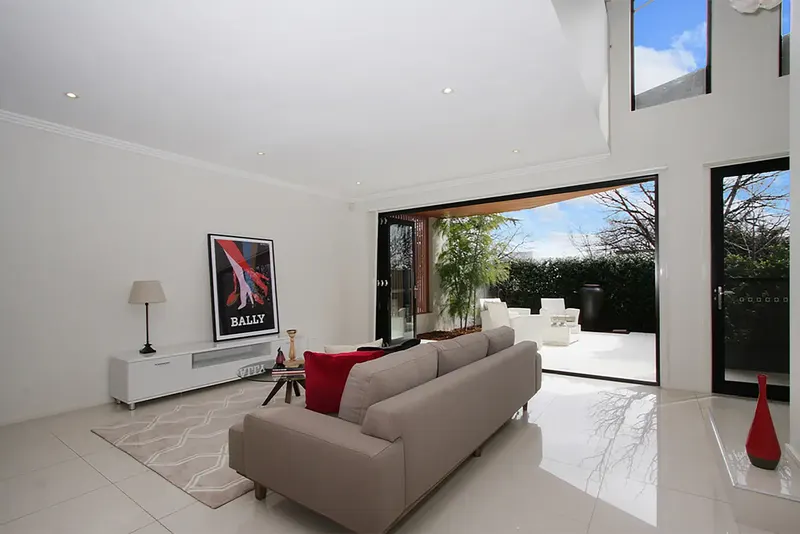 1/35 Esperance Street, Red Hill ACT 2603, photo 3