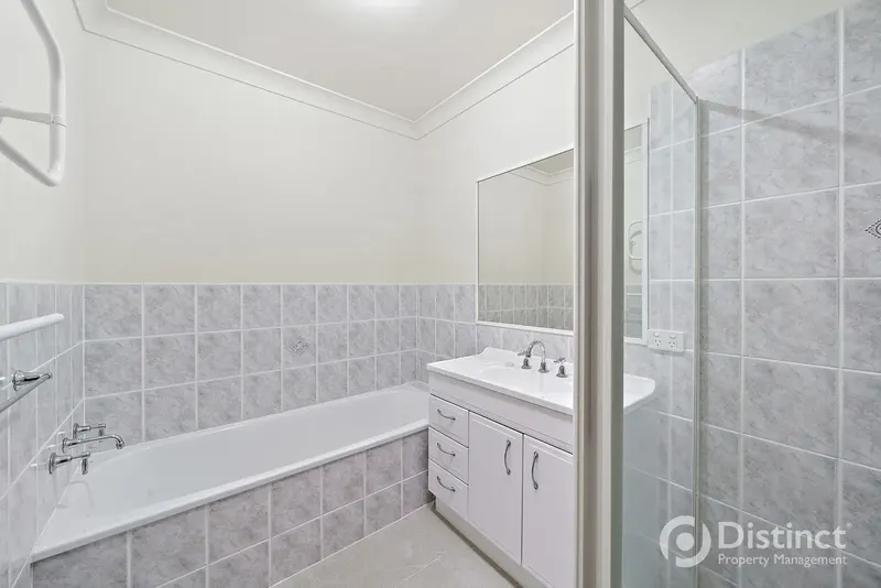 84 Rosewood Glen, Jerrabomberra, photo 10