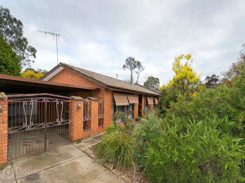 84 Onkaparinga Crescent, Kaleen, photo 1