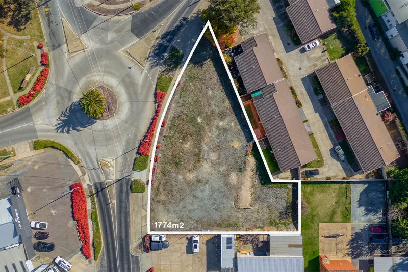 153 Uriarra Road, Crestwood