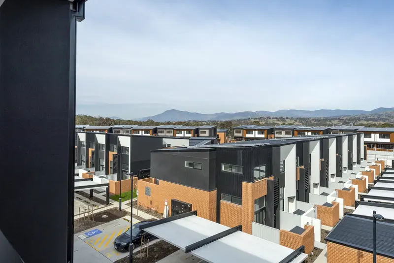 67/45 Athlon Drive, Greenway, photo 13