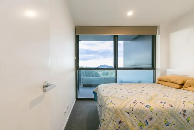 303/7 Irving Street, Phillip, photo 6