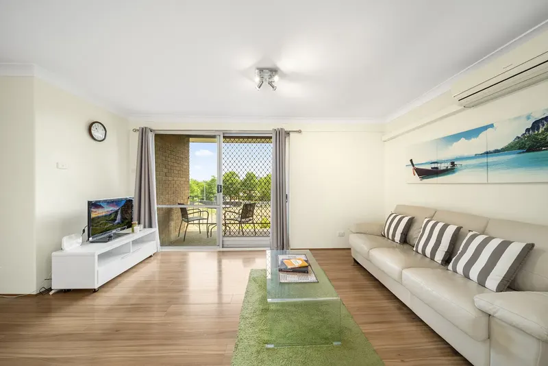22/99 Canberra Avenue, Griffith, photo 2