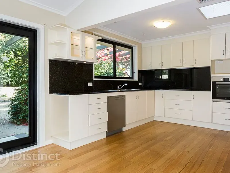 2 Adam Place, Farrer, photo 2
